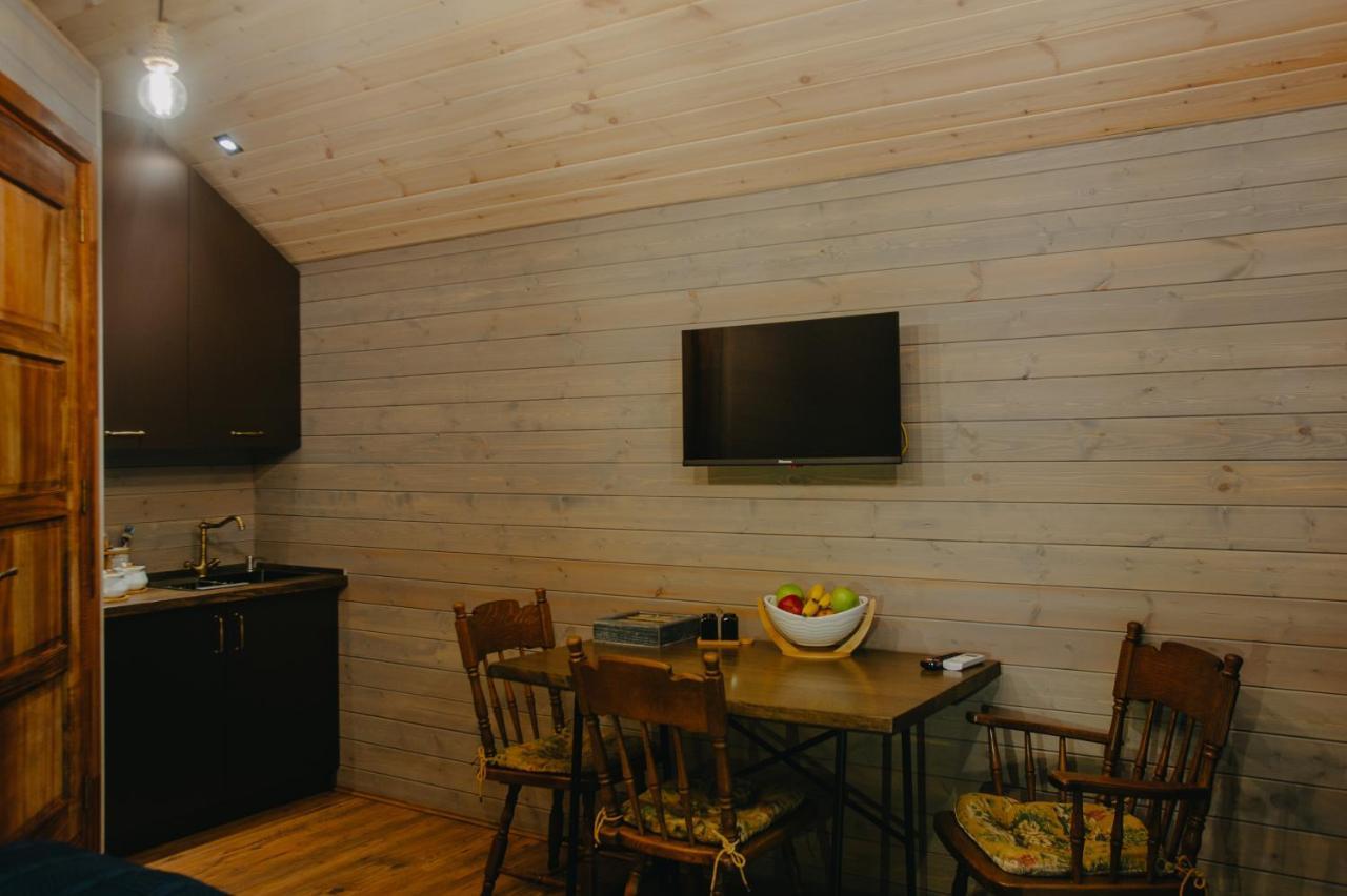 Wanderholic Hotell Telavi Exteriör bild