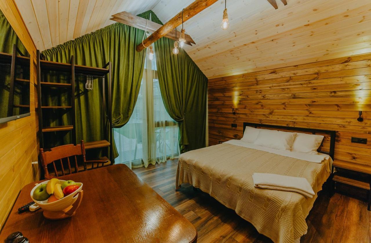 Wanderholic Hotell Telavi Exteriör bild