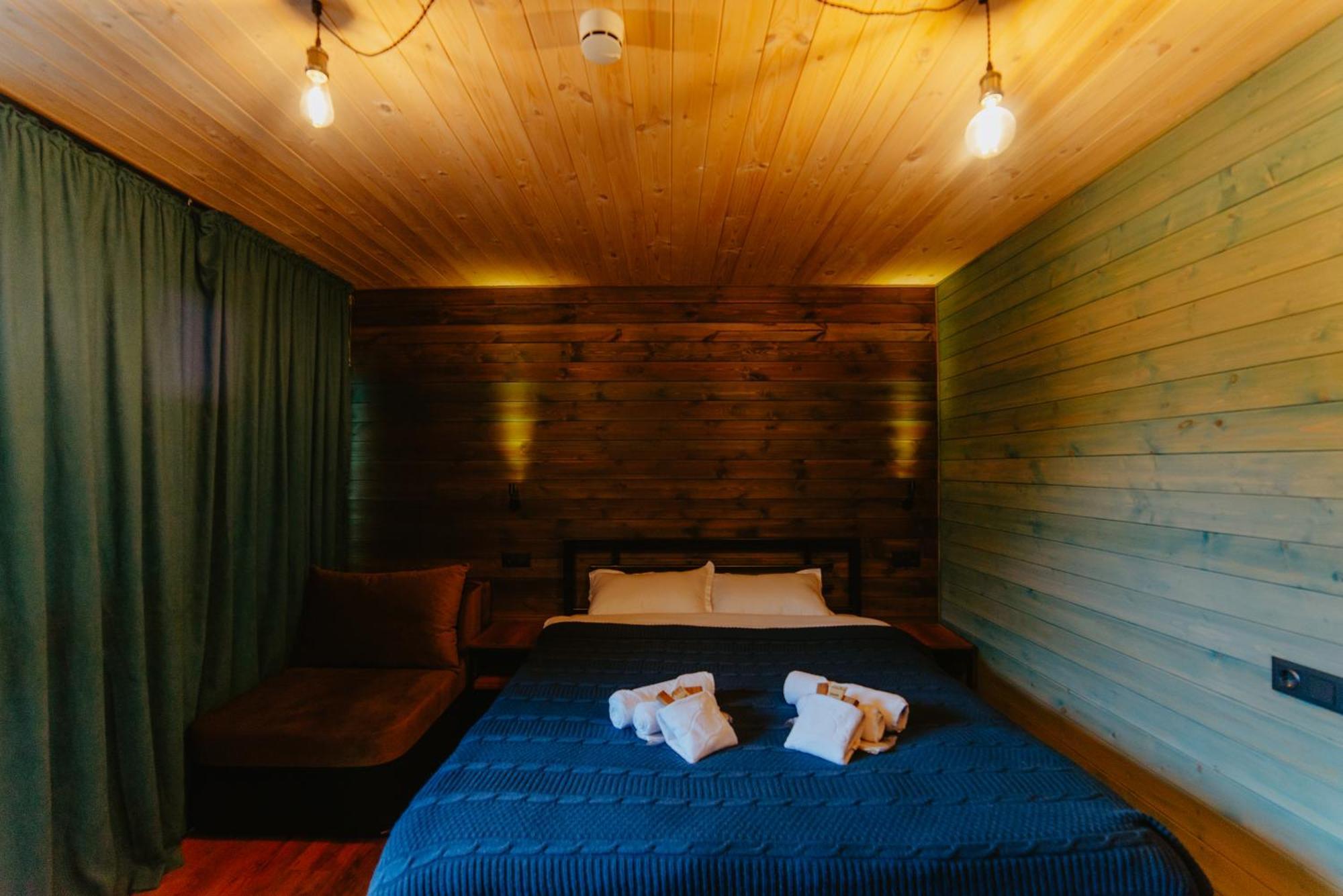 Wanderholic Hotell Telavi Exteriör bild