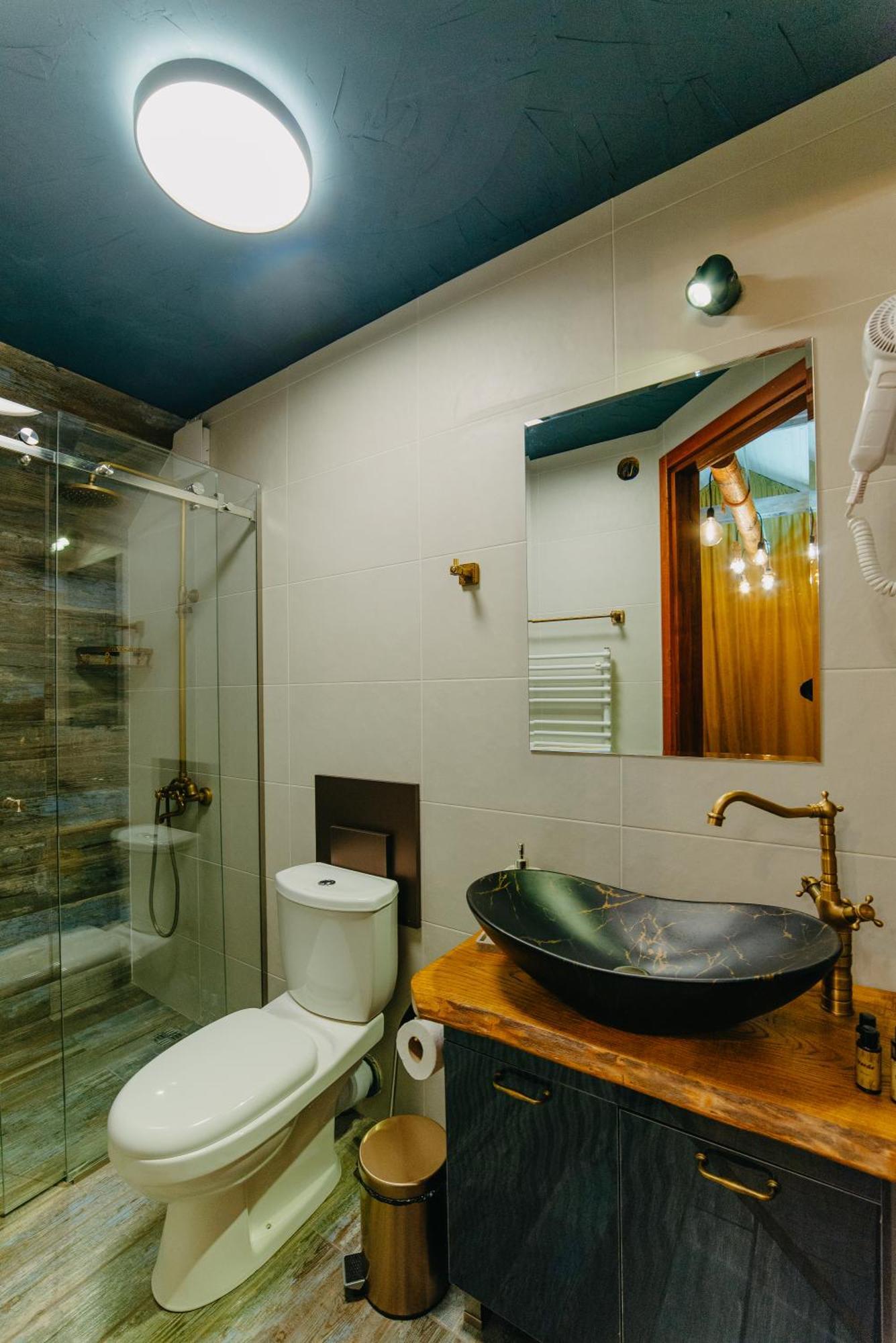 Wanderholic Hotell Telavi Exteriör bild