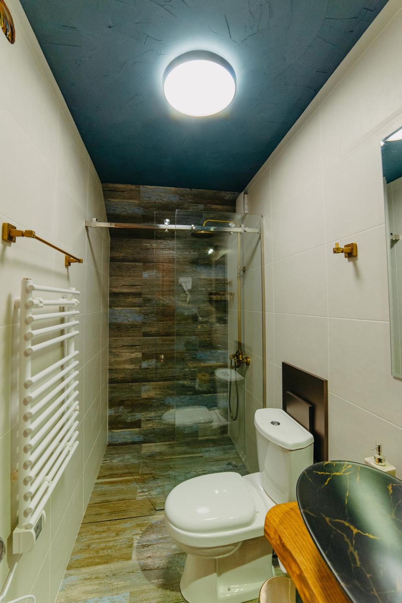 Wanderholic Hotell Telavi Exteriör bild
